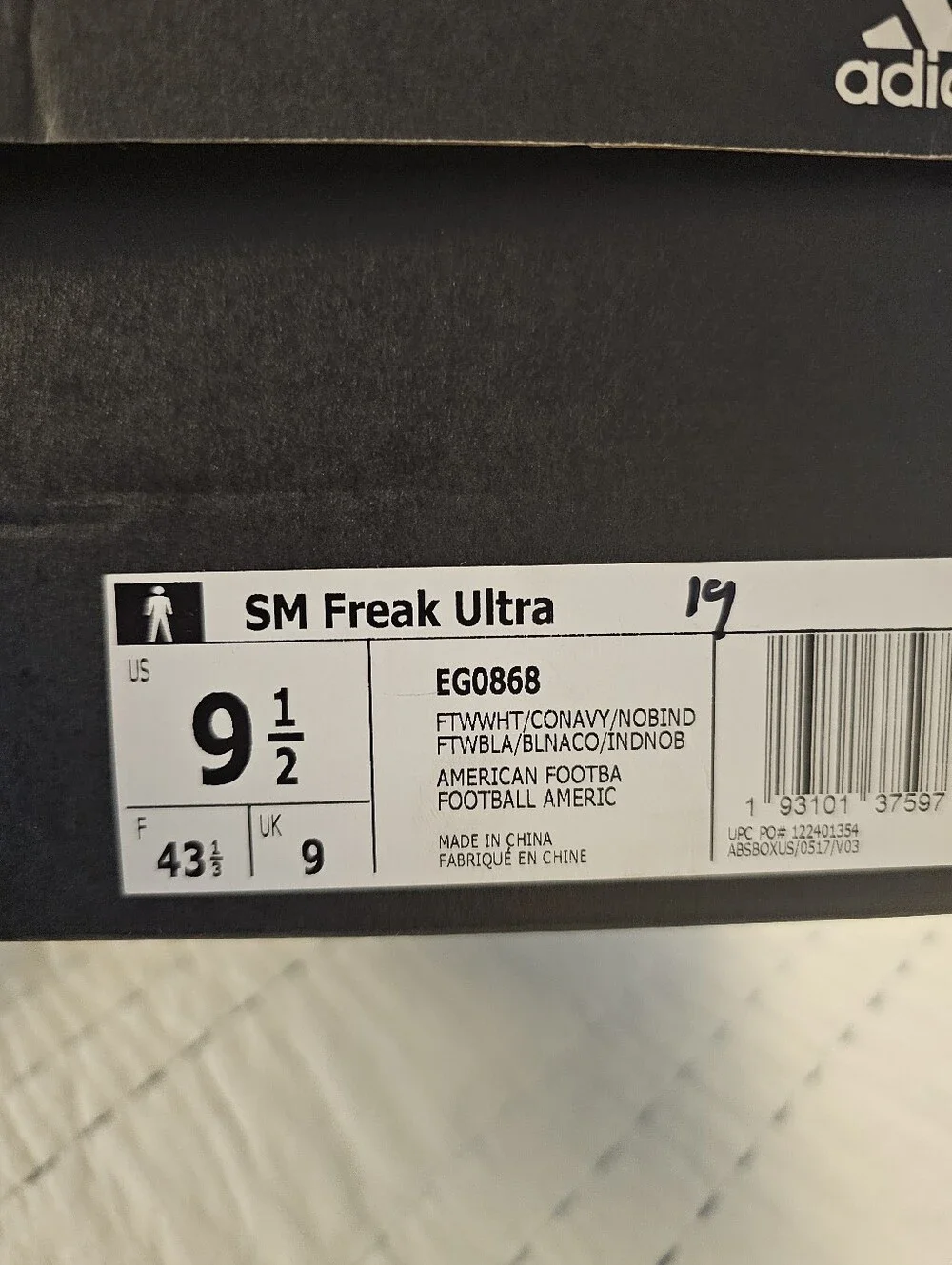 adidas Sm Freak Ultra Size 9.5 Navy and White High-Top Football Cleats
